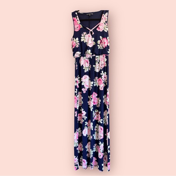 Three Pink Hearts Dresses & Skirts - Medium Floral Maxi Dress by Three Pink Hearts